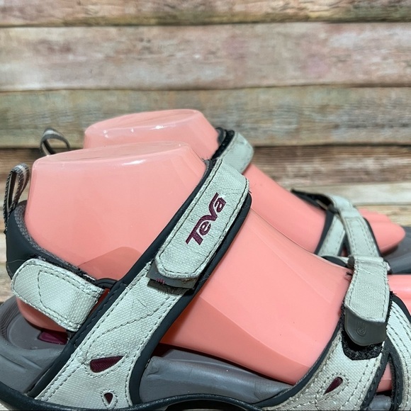 Teva Grey Numa Sandals - Picture 4 of 8